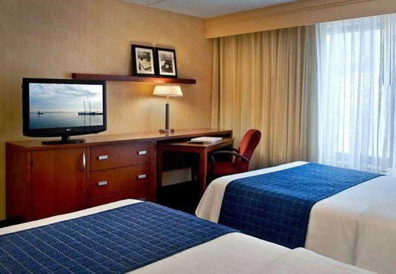Courtyard By Marriott Nashua Otel Dış mekan fotoğraf